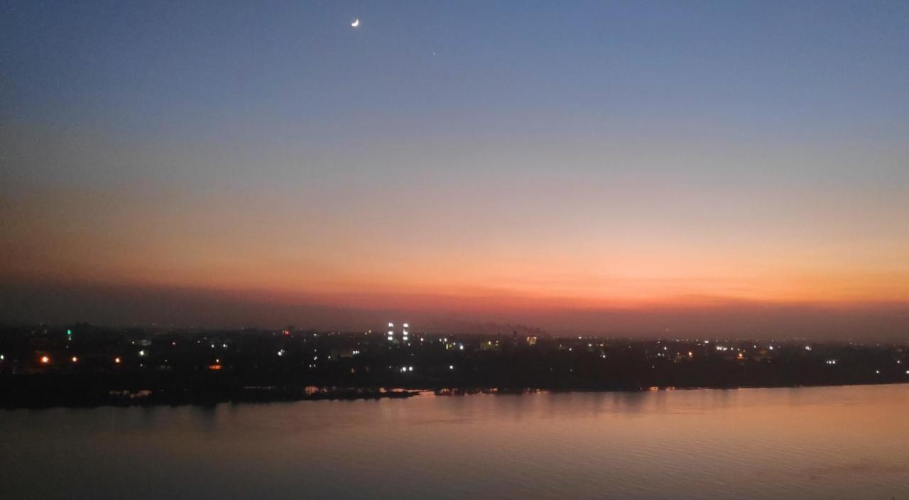 Nile Pyramidal View Apartment Il Il Cairo Esterno foto