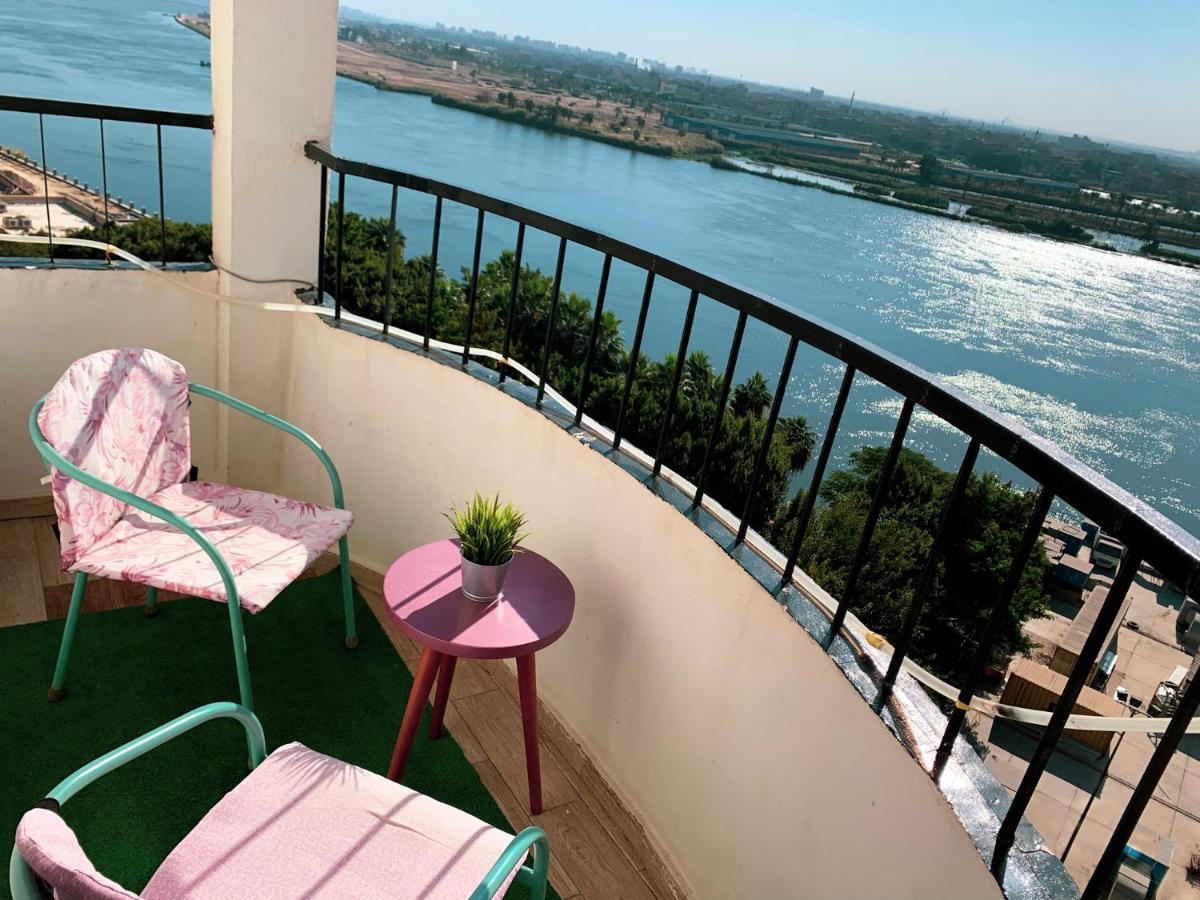 Nile Pyramidal View Apartment Il Il Cairo Esterno foto