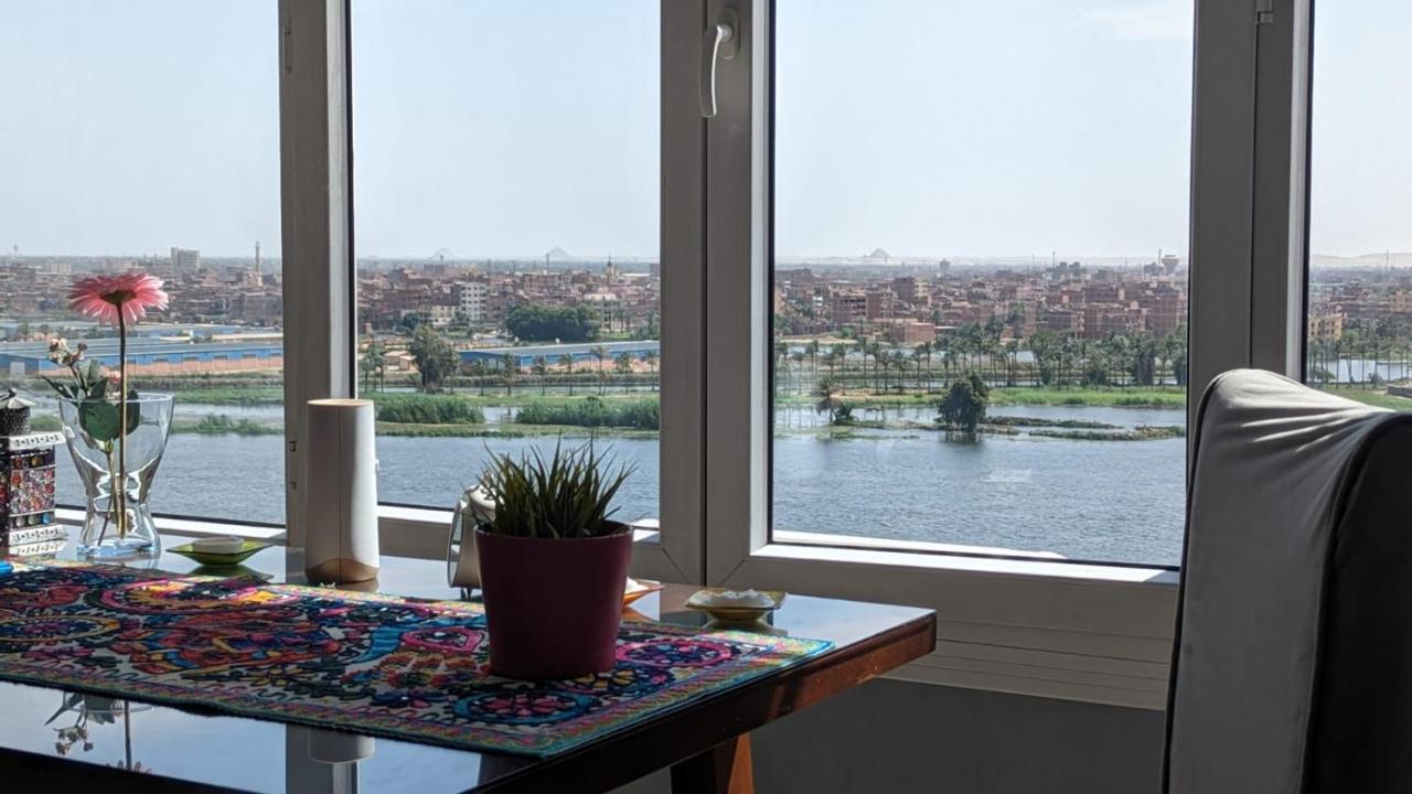 Nile Pyramidal View Apartment Il Il Cairo Esterno foto